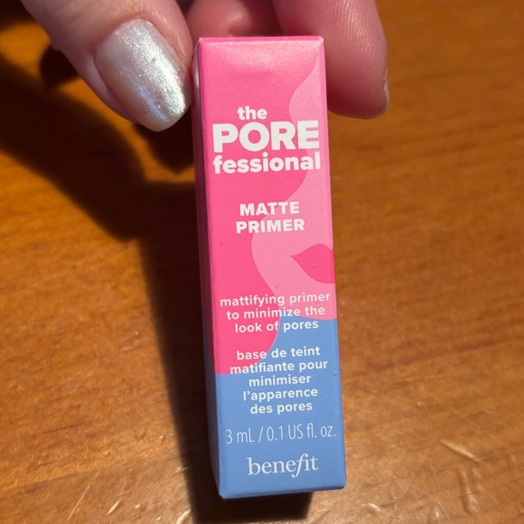 Benefit the POREFessional Matte Primer - Picture 3 of 15